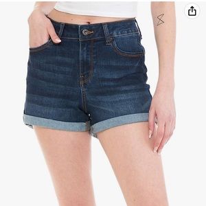 Urban Look Women’s Body Enhancing Shorts